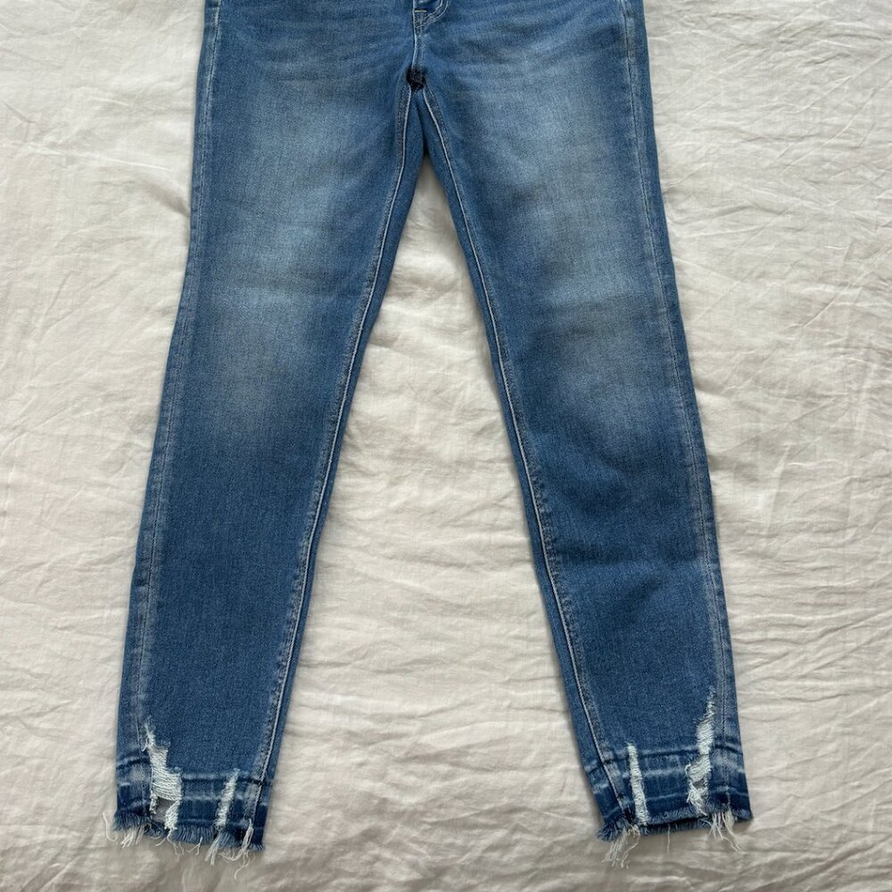 Vervet Amber Skinny Jeans NWT
